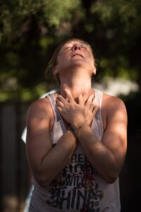 DANSER POUR TRANSFORMER : Autoportrait d&rsquo;été en résidentiel