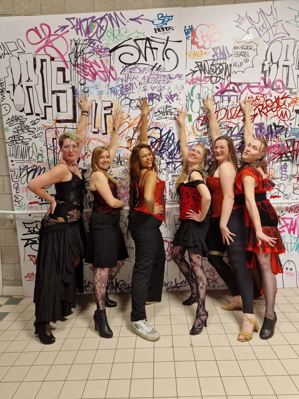 Glitter & Glam Jam