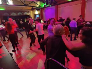 SALSA & BACHATA PRACTICE ON SUNDAY