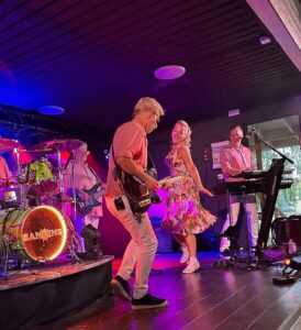 Sandins Sommardans Ljungsbro Folkets Park