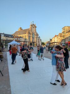 Veemarkt danst Tango: Gratis initiatie & Tangosalon