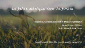 la petite extatique dans la prairie