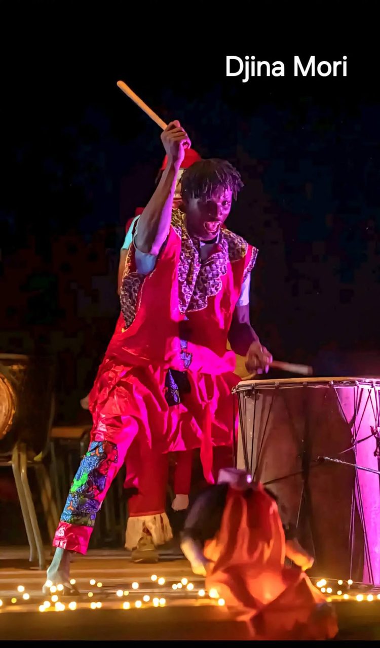 Stage NanaFola