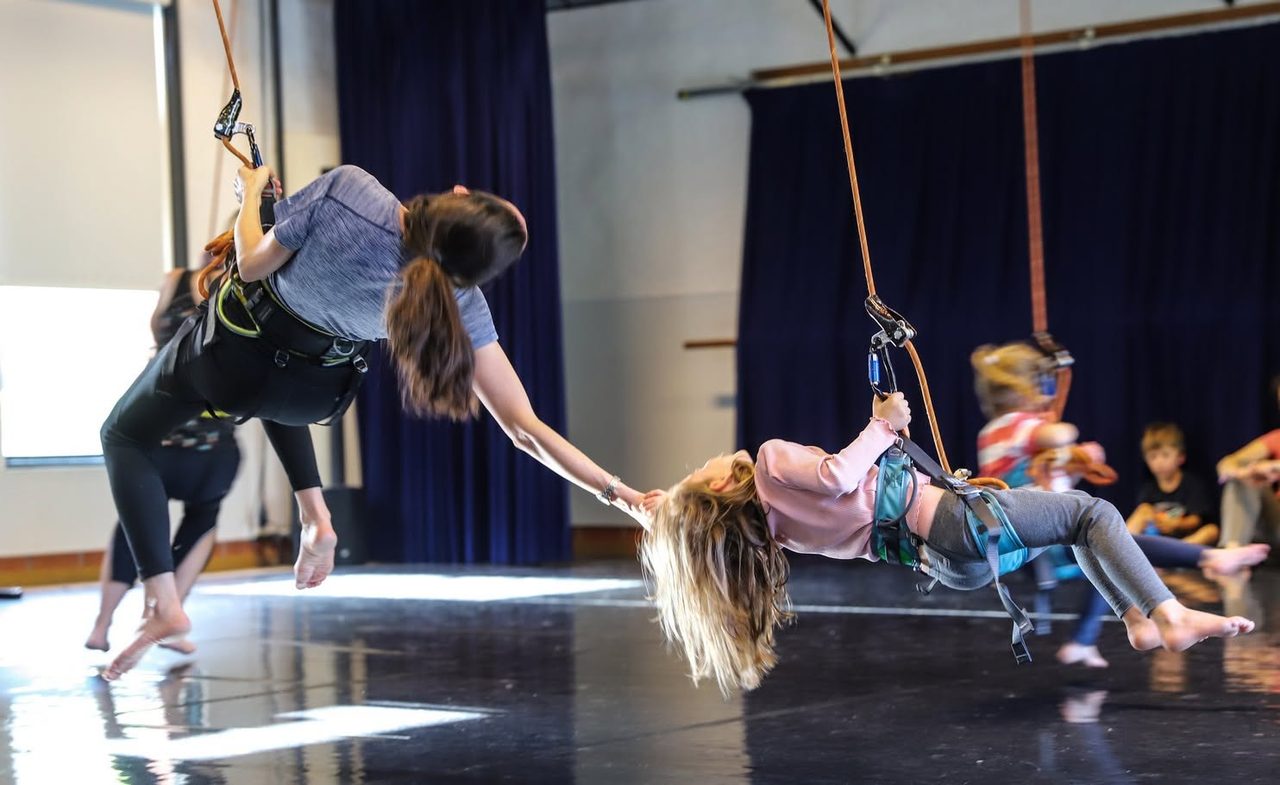 Atelier parent-enfant de DANSE VOLTIGE – Avec des 4-6 ans et 7-10 ans