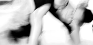 Du sable au vent, du transfère de poids à la spatialité – Atelier de Contact Improvisation