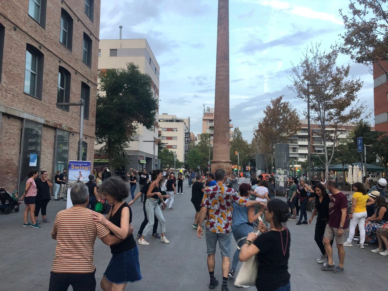 Ballada de Swing i Classe Oberta al Festival Escena Poblenou!