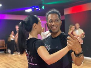Dos Bailadores Zouk beginners bootcamp in 1/2 day